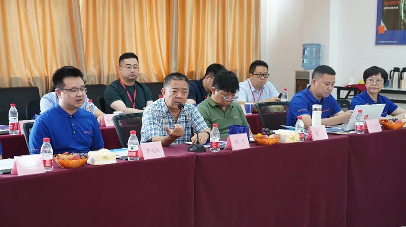 江苏省饲料工业协会到访pp电子模拟器官网集团参观交流 江苏省饲料工业协会到访pp电子模拟器官网集团参观交流