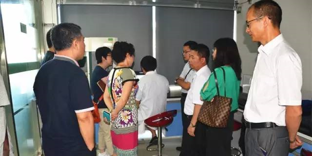 温氏股份考察团到pp电子模拟器官网参观 温氏股份考察团到pp电子模拟器官网参观